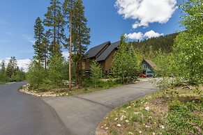 Ski Tip by Summit County Mountain Retreats