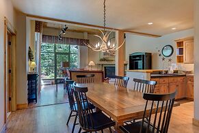 Ski Tip by Summit County Mountain Retreats