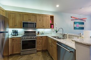 Ski Tip by Summit County Mountain Retreats