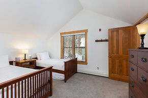 Ski Tip by Summit County Mountain Retreats