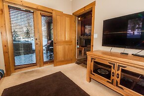 Ski Tip by Summit County Mountain Retreats