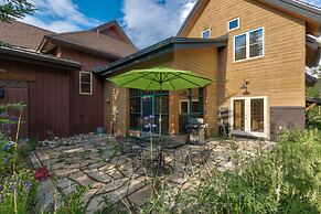 Ski Tip by Summit County Mountain Retreats