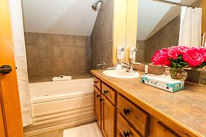 Trapper's Crossing #8770 by Summit County Mountain Retreats