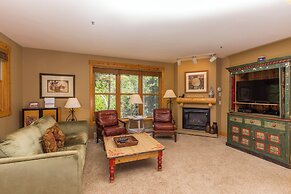 Trapper's Crossing #8770 by Summit County Mountain Retreats