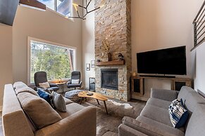 The Seasons at Keystone #1824