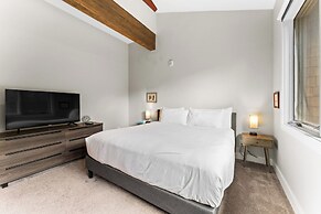 The Seasons at Keystone #1824