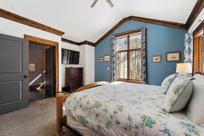 Soda Ridge 1608 by Summit County Mountain Retreats