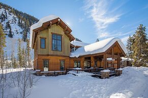 Soda Ridge 1608 by Summit County Mountain Retreats