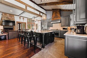 Soda Ridge 1608 by Summit County Mountain Retreats