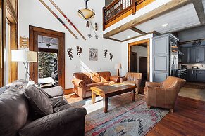 Soda Ridge 1608 by Summit County Mountain Retreats