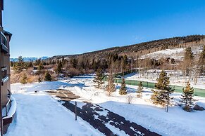 Oro Grande by Summit County Mountain Retreats