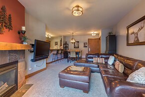 Oro Grande by Summit County Mountain Retreats