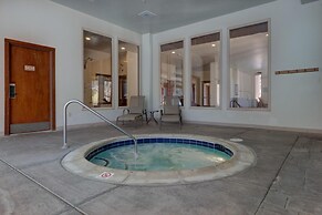 Oro Grande by Summit County Mountain Retreats