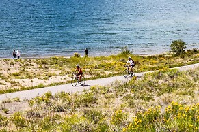 Oro Grande by Summit County Mountain Retreats