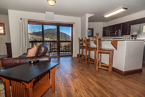 Oro Grande by Summit County Mountain Retreats