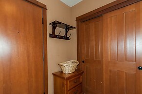 Oro Grande by Summit County Mountain Retreats