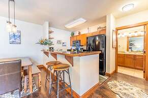 Oro Grande by Summit County Mountain Retreats