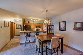 Oro Grande by Summit County Mountain Retreats