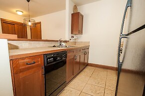 Oro Grande by Summit County Mountain Retreats