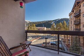 Oro Grande by Summit County Mountain Retreats