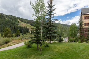 Red Hawk Townhomes by Summit County Mountain Retreats