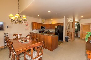 Red Hawk Townhomes by Summit County Mountain Retreats