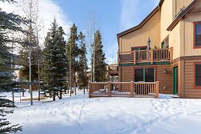 Red Hawk Townhomes by Summit County Mountain Retreats