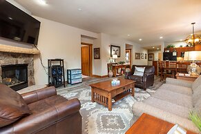 Red Hawk Townhomes by Summit County Mountain Retreats