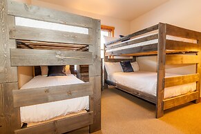 Red Hawk Townhomes by Summit County Mountain Retreats