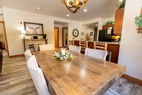 Red Hawk Townhomes by Summit County Mountain Retreats