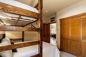 Red Hawk Townhomes by Summit County Mountain Retreats