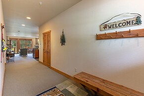 Red Hawk Townhomes by Summit County Mountain Retreats