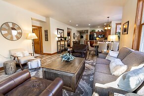 Red Hawk Townhomes by Summit County Mountain Retreats
