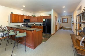 Red Hawk Townhomes by Summit County Mountain Retreats