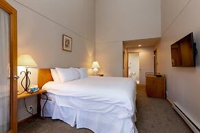 Pines by Summit County Mountain Retreats