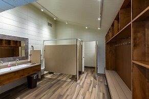 Pines by Summit County Mountain Retreats