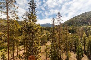 Pines by Summit County Mountain Retreats
