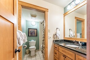 Pines by Summit County Mountain Retreats