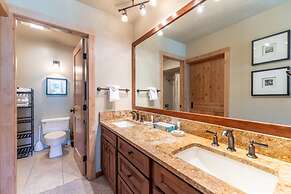 Pines by Summit County Mountain Retreats