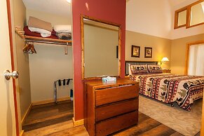 Pines by Summit County Mountain Retreats