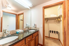 Pines by Summit County Mountain Retreats