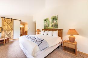 Pines by Summit County Mountain Retreats