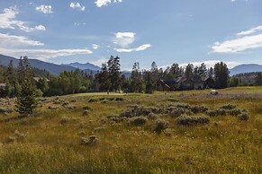 Pines by Summit County Mountain Retreats