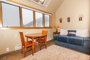 Pines by Summit County Mountain Retreats