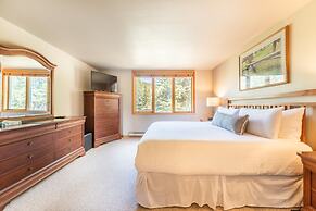 Pines by Summit County Mountain Retreats