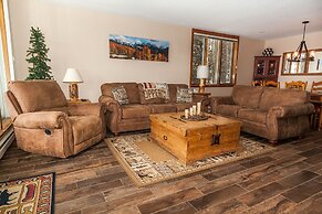 Pines by Summit County Mountain Retreats