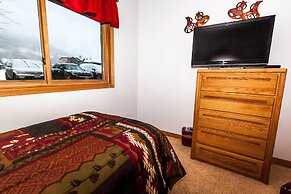 Cinnamon Ridge #113 Building C by Summit County Mountain Retreats