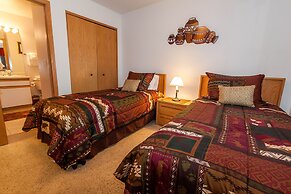 Cinnamon Ridge #113 Building C by Summit County Mountain Retreats