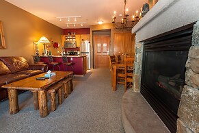 Black Bear by Summit County Mountain Retreats