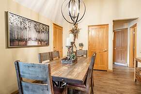 Jackpine Lodge by Summit County Mountain Retreats